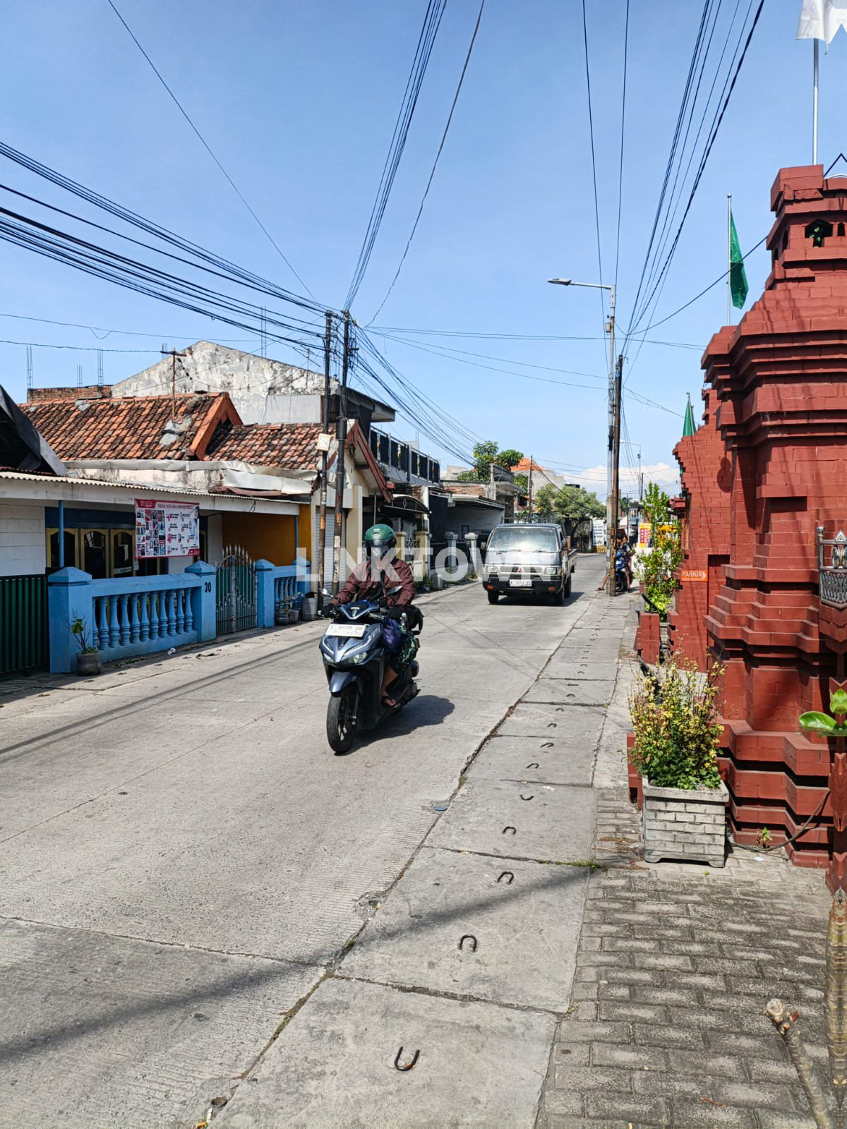 Ruko 2,5 Lantai Nol Jalan Raya di Gadung Wage Taman Sidoarjo