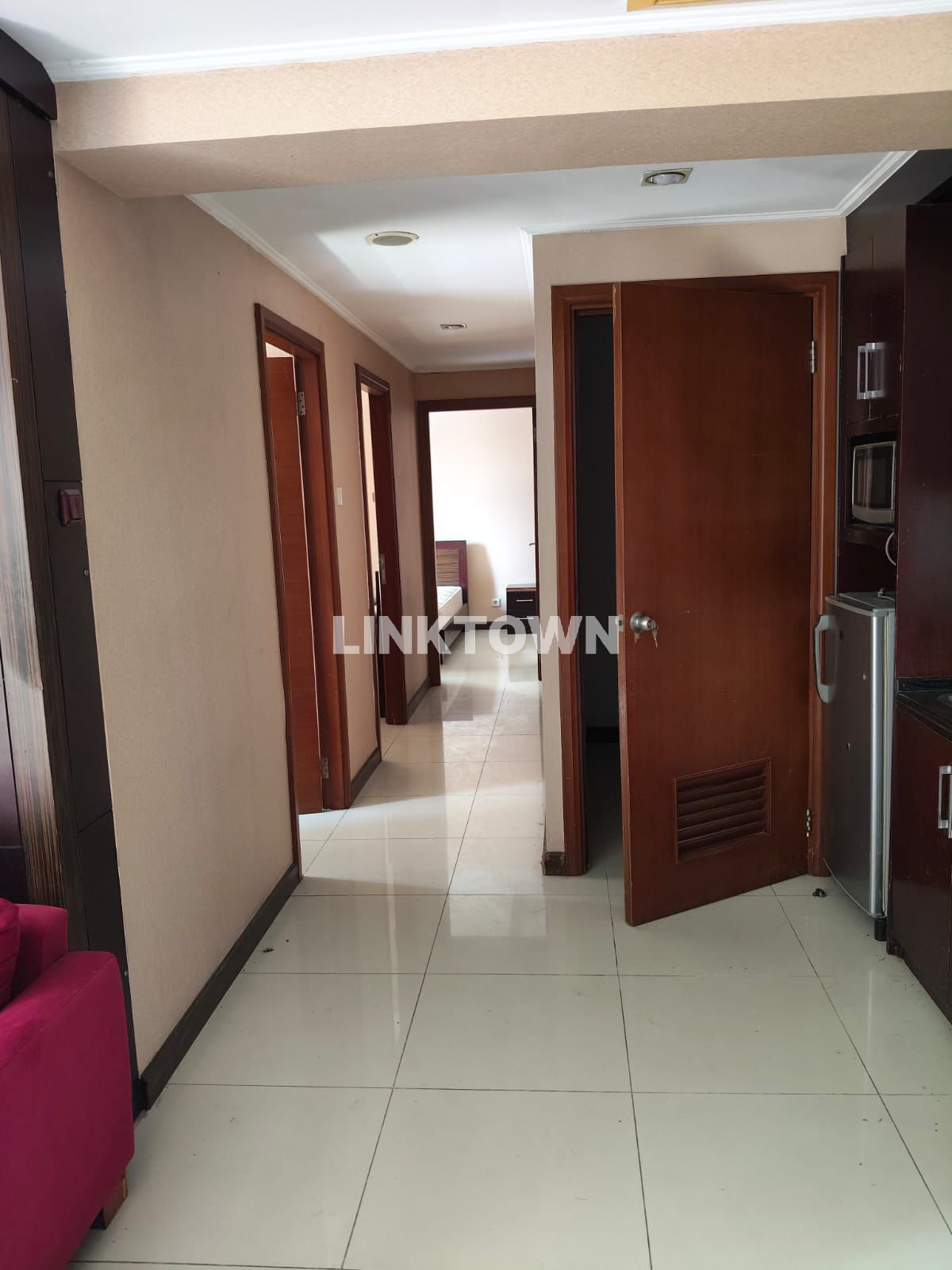 View Pool Siap Huni Apartemen Type 3 Br di Waterplace Surabaya