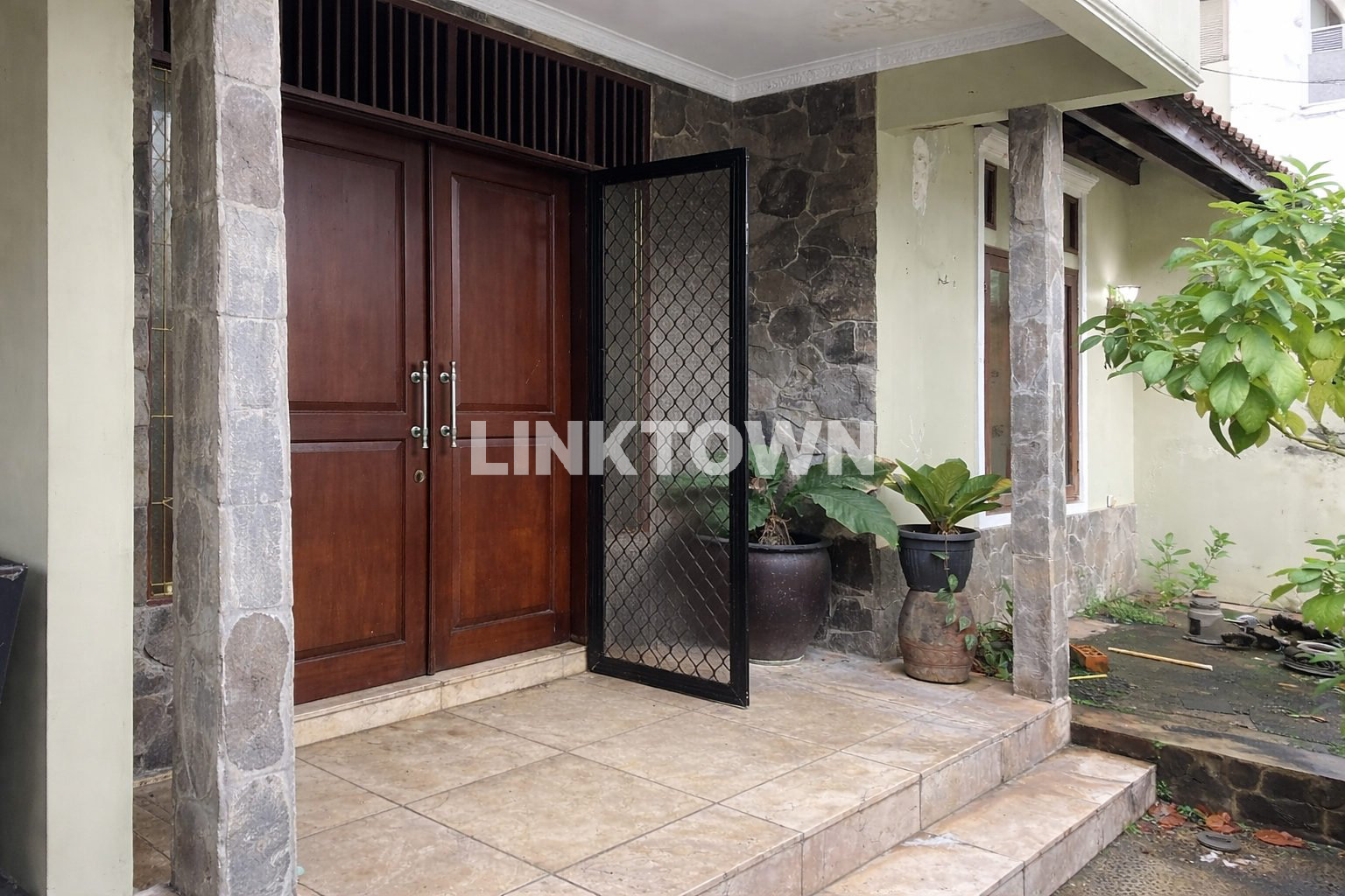 Dijual Rumah HOOK Taman Buaran Indah 1, Klender, Duren Sawit, Jakarta Timur