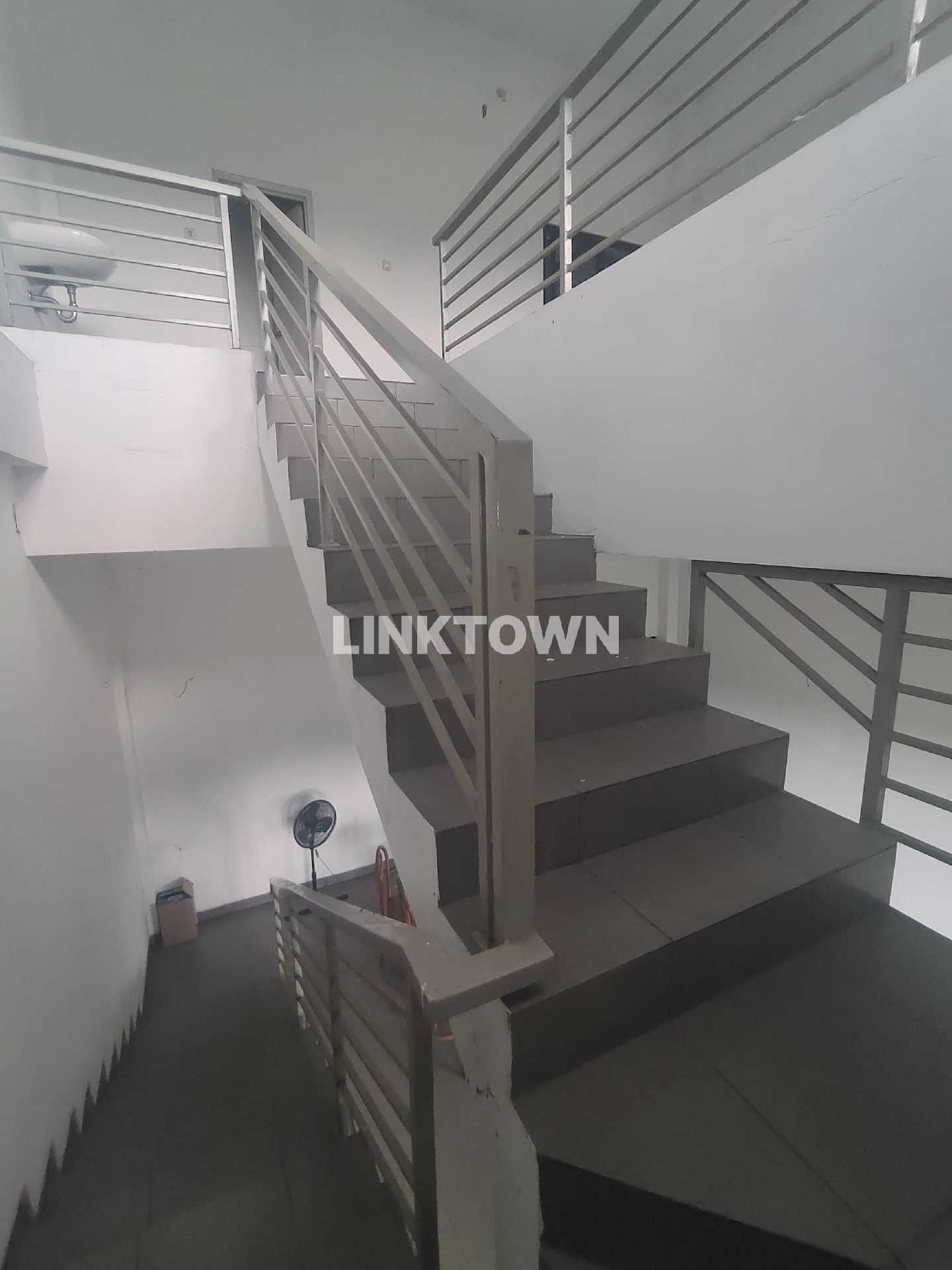 Dijual Gudang Tangerang 636m² Bagus