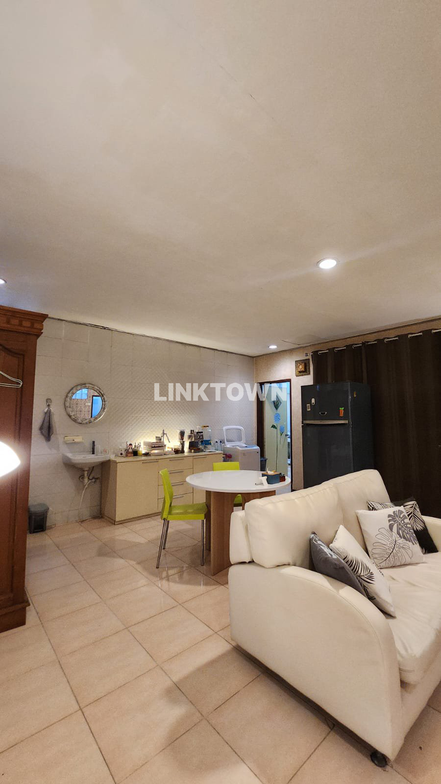 Hot Under Market dan Nego Hunian 1,5 Lantai Pusat Kota Surabaya