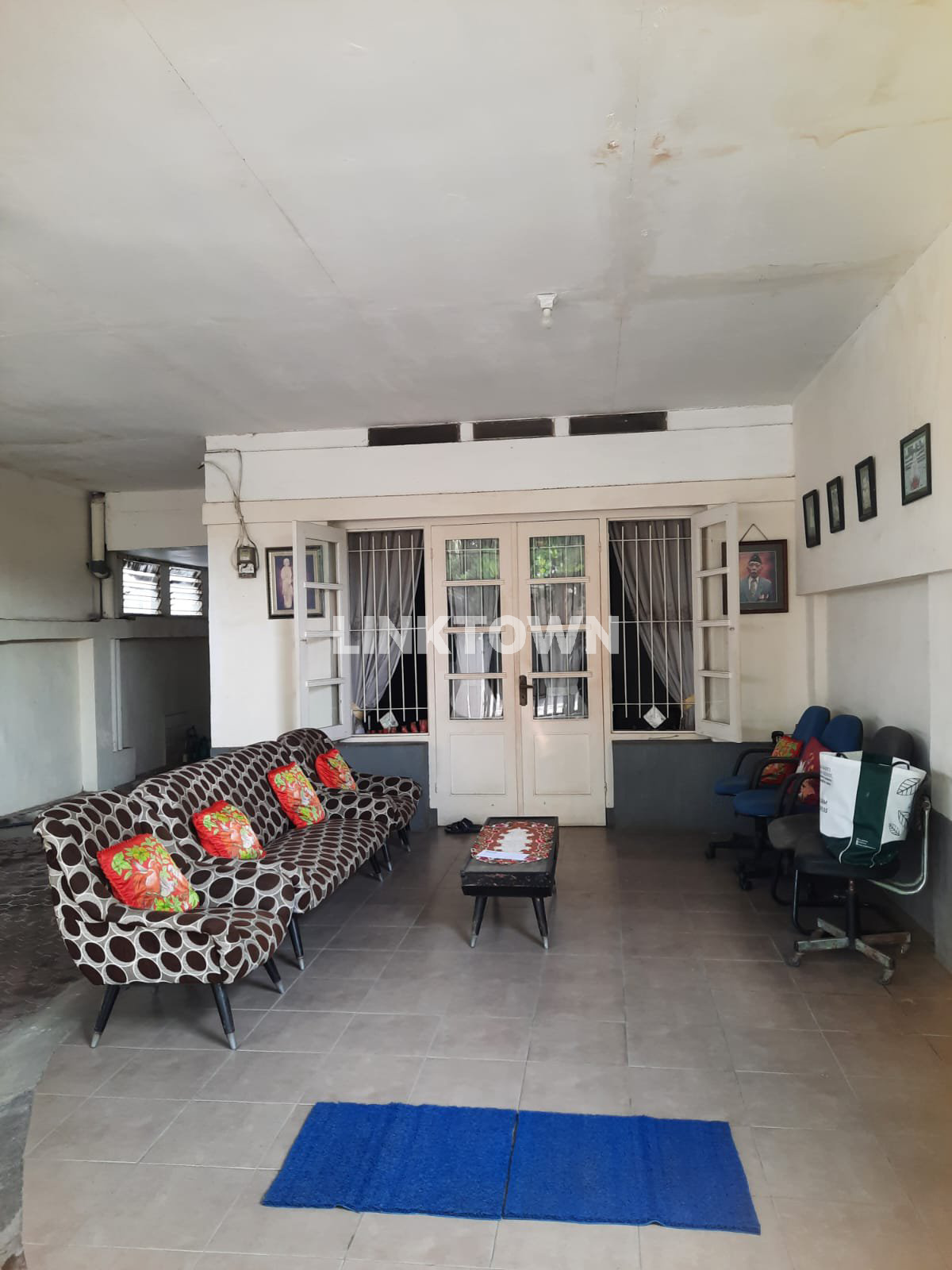 Dijual Rumah Cocok untuk Kantor dan Usaha di Diponegoro Dekat Pusat Kota Surabaya