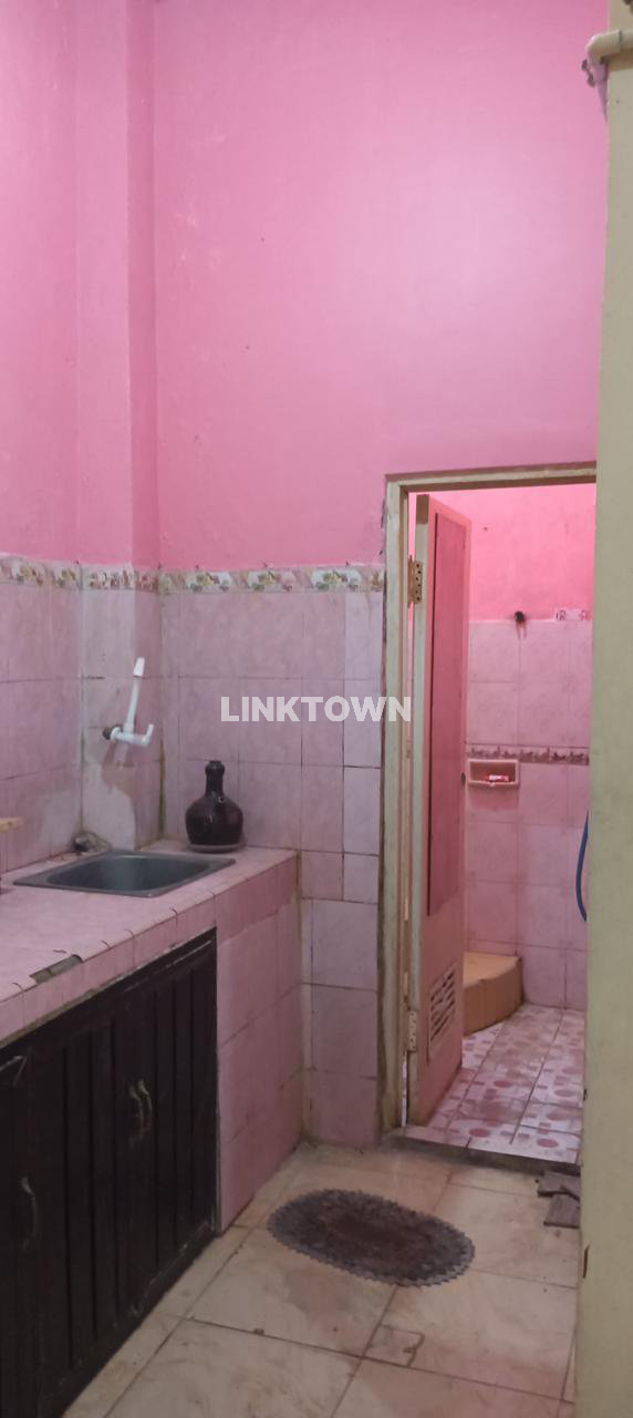 Dibawah Harga Pasar Rumah 2 Lantai Semifurnished di Gresik Kota Baru