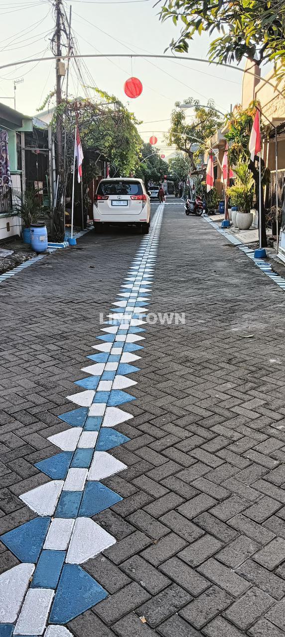 Dibawah Harga Pasar Rumah 2 Lantai Semifurnished di Gresik Kota Baru