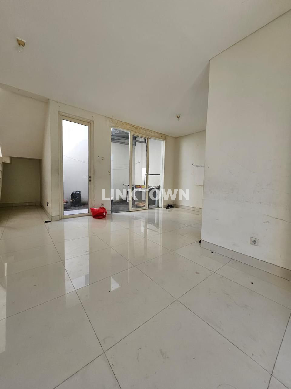 Dijual Murah dan Cepat Harga Under Market Nego di Grand Pakuwon Surabaya Barat