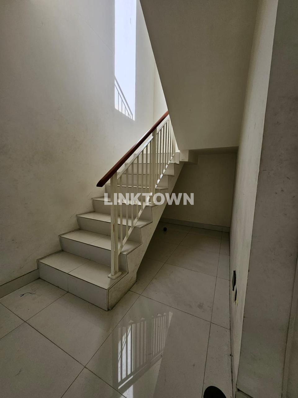 Dijual Murah dan Cepat Harga Under Market Nego di Grand Pakuwon Surabaya Barat