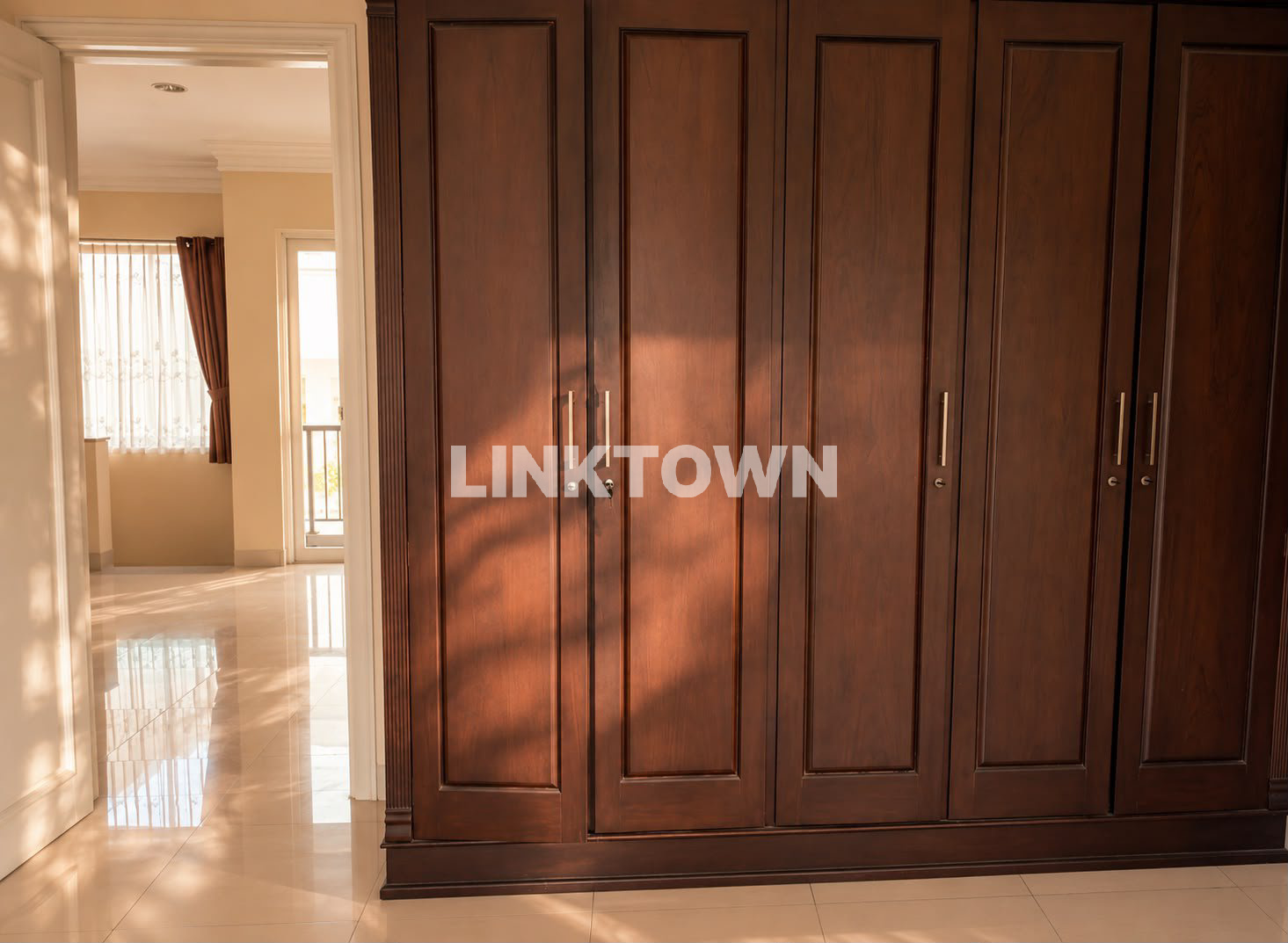 Jual Cepat Harga di Bawah Pasaran Full Furnished Dekat Pakuwon Mall