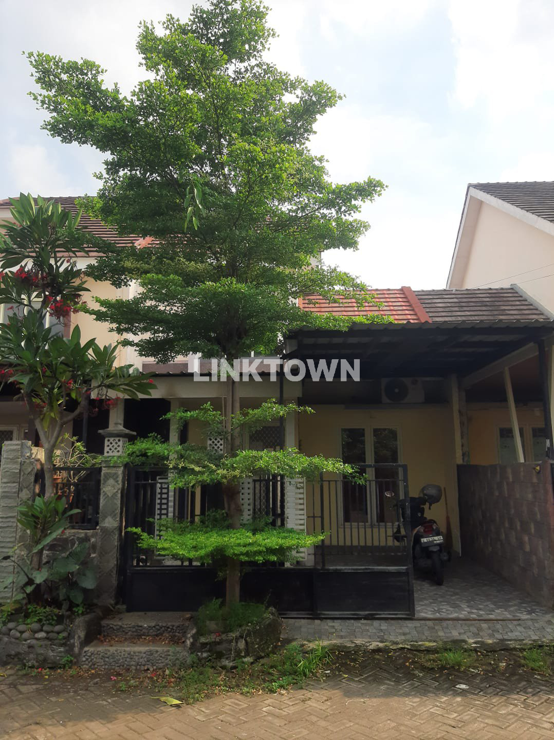 Harga Under Market Nego Rumah di Taman Pondok Jati Sidoarjo Harga Under Market Nego Rumah di Taman Pondok Jati Sidoarjo
