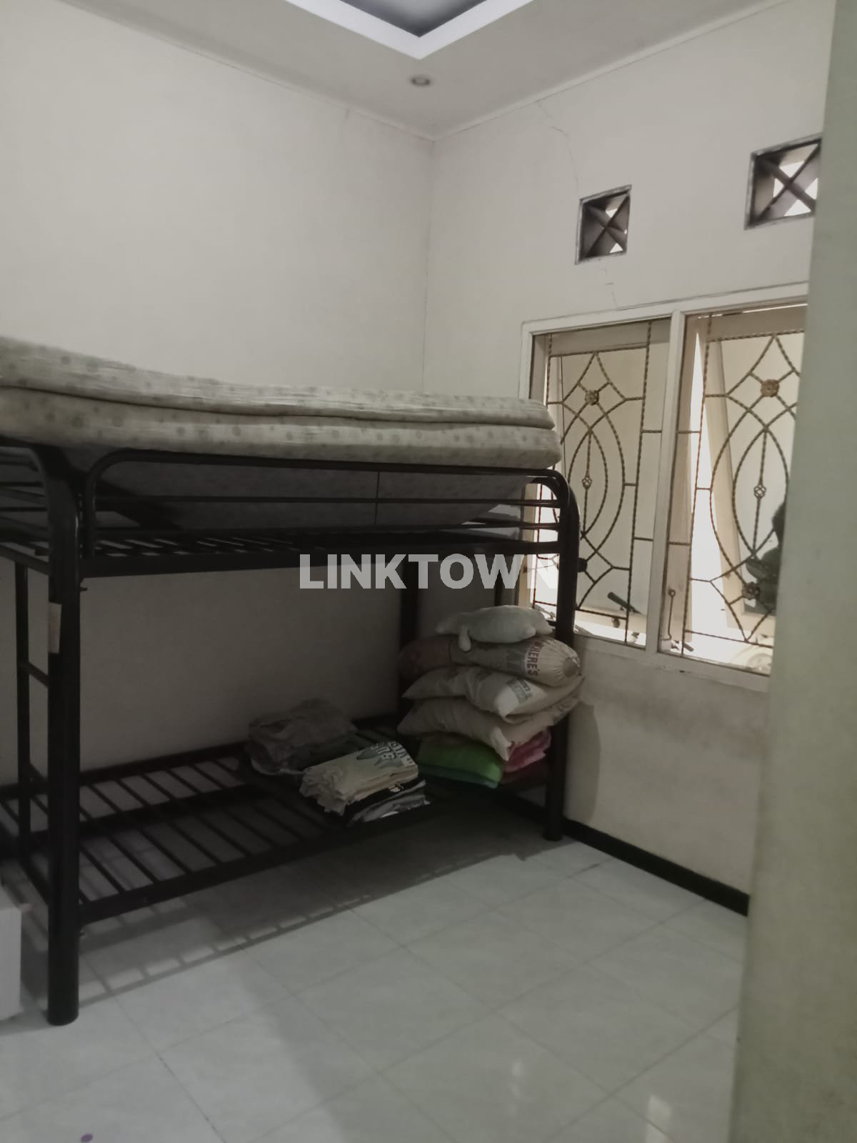 Termurah Rumah 2 Lantai Srategis di Pondok Wiguna Regency Surabaya