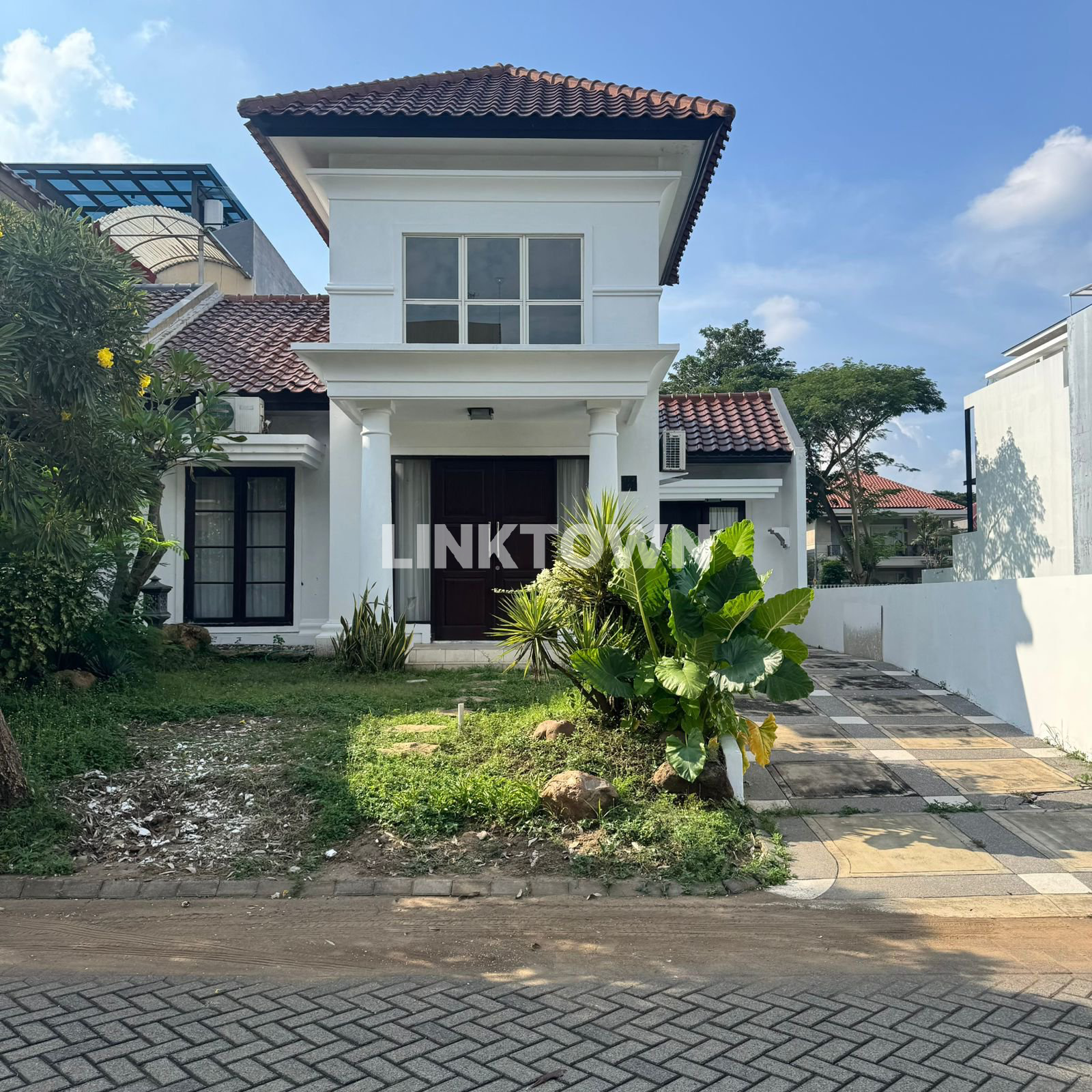 Disewakan Rumah Semifurnished di Citraland Utama Fullerton