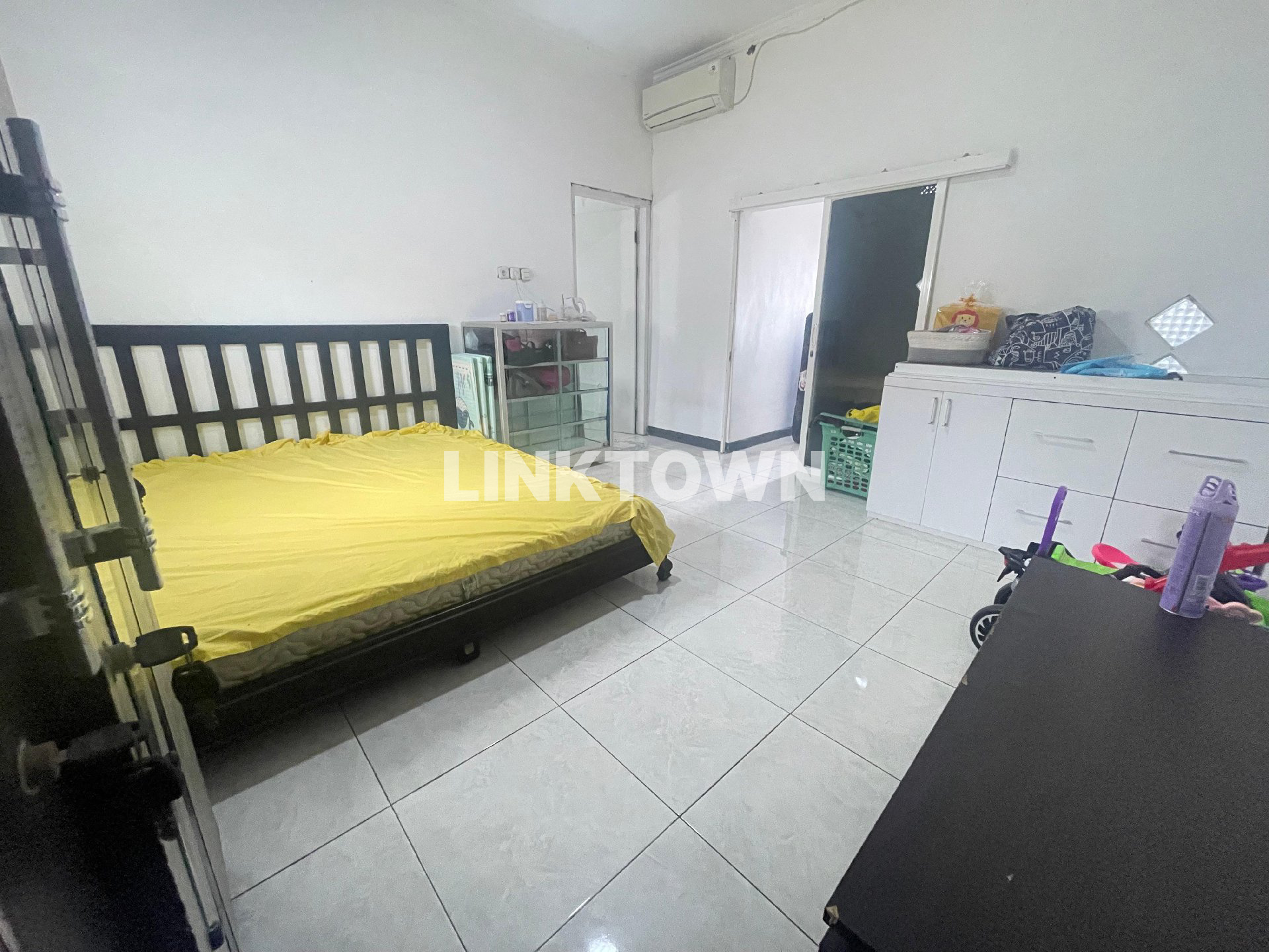 Paling Murah Rumah 2 Lantai Posisi Hook di Manukan Sari Surabaya