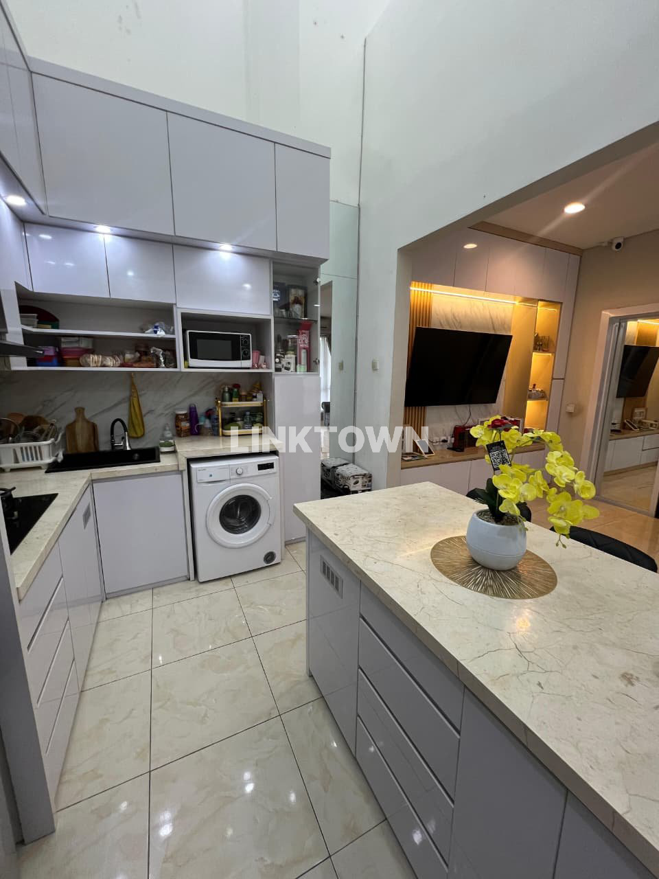 Dijual Rumah 2 Lantai di Greenwich BSD