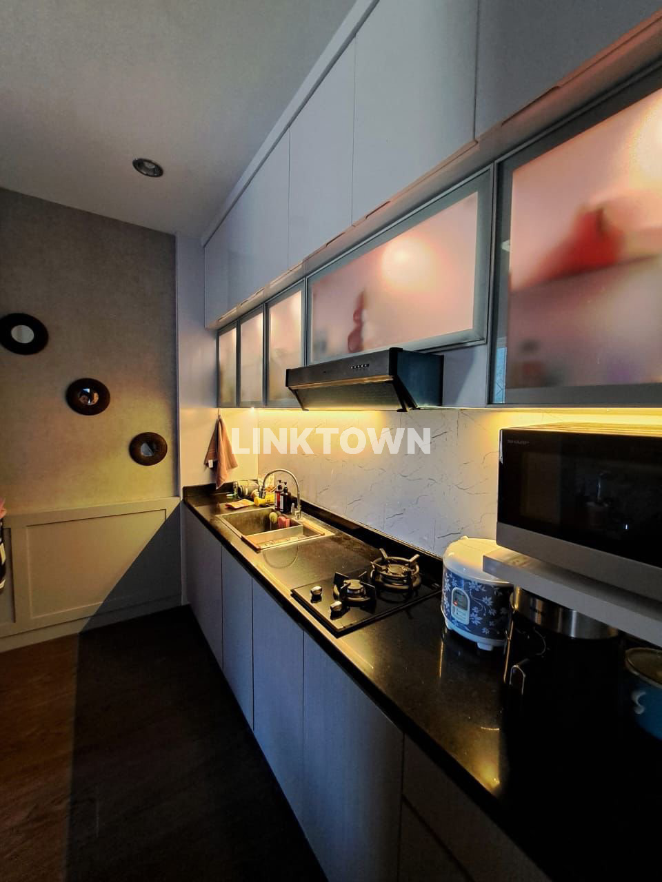 Dijual Furnish Hunian Modern Minimalis 2 Lantai di Graha Natura