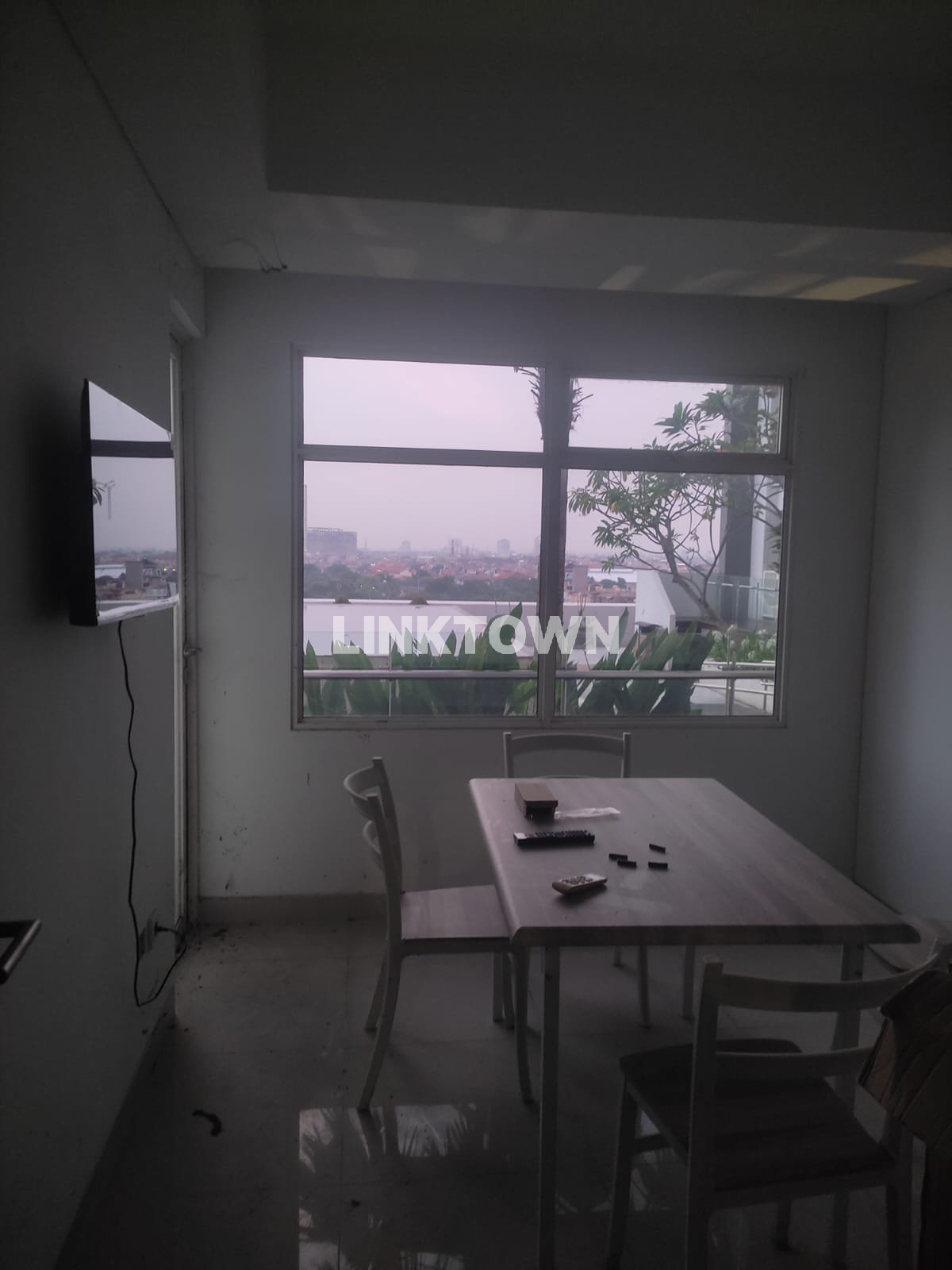 Dijual Apartemen Semifurnished Type 1 Br di Klaska Resindence