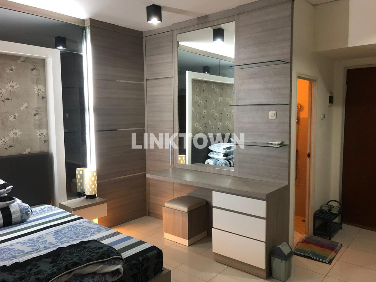 Disewakan Bulanan dan Tahunan Apartemen Type 2 Br Full Furnish di Puncak Kertajaya Surabaya