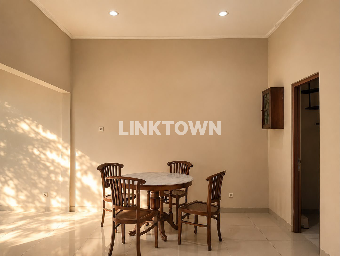 For Rent Rumah Langka Semi Furnished Dekat Citraland di Alam Galaxy