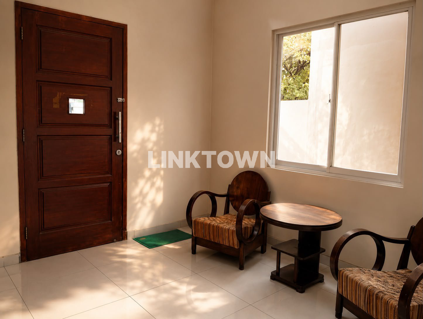 For Rent Rumah Langka Semi Furnished Dekat Citraland di Alam Galaxy