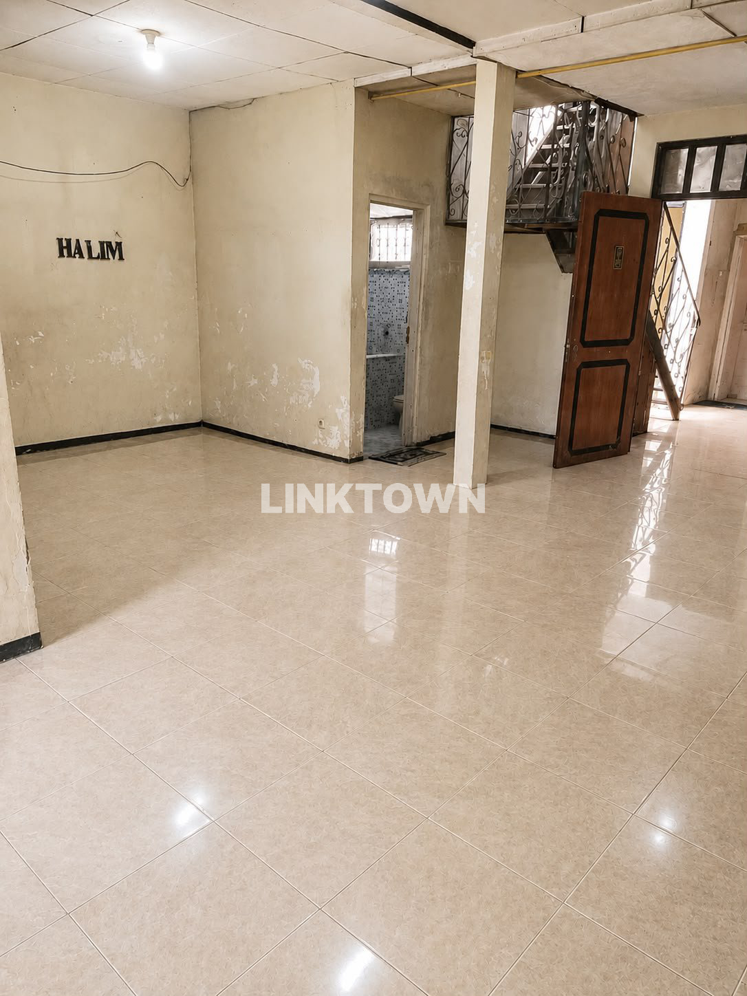 Dijual Cepat Rumah Hitung Tanah di Kawasan Surabaya Barat Darmo Indah