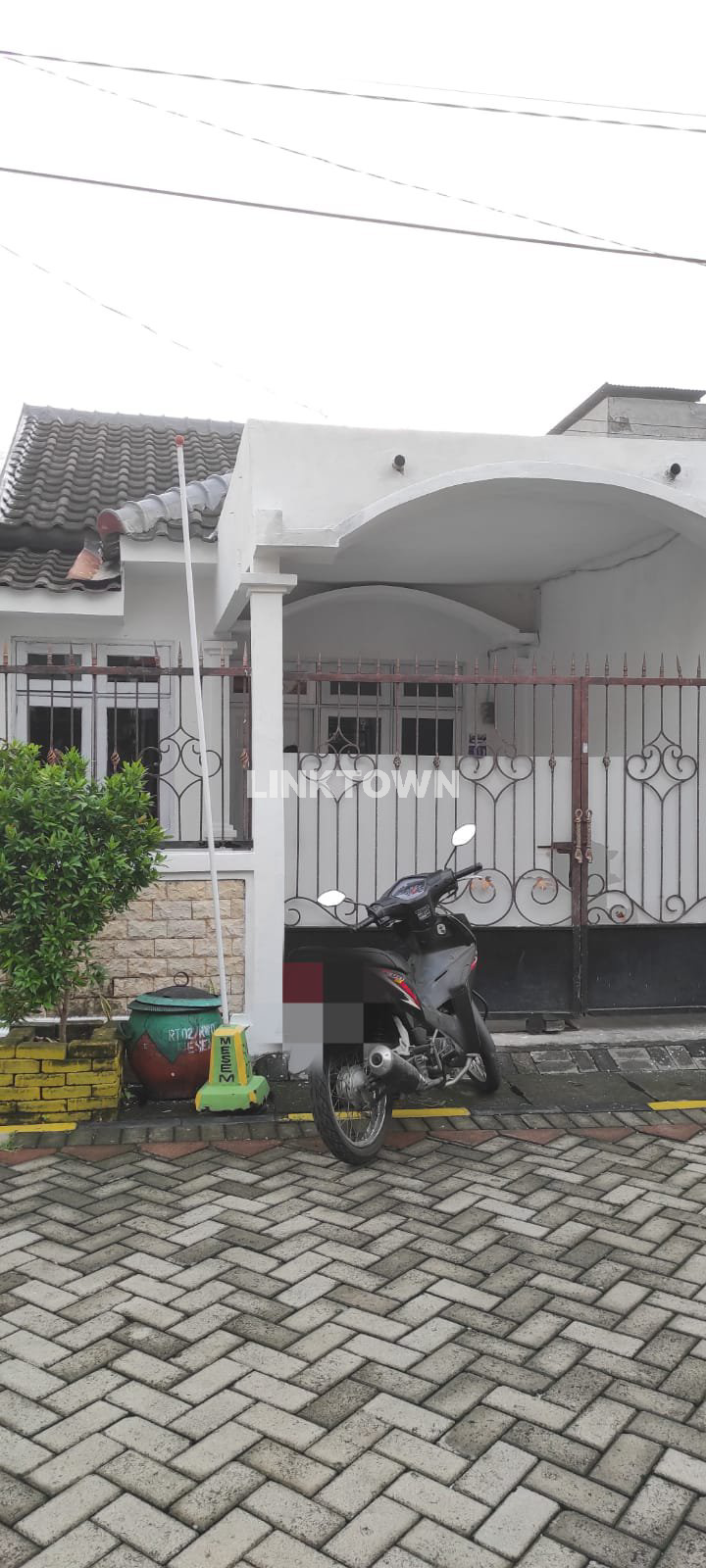 Disewakan Termurah Rumah Lokasi Strategis di Semampir Tengah Dekat Merr Disewakan Termurah Rumah Lokasi Strategis di Semampir Tengah Dekat Merr
