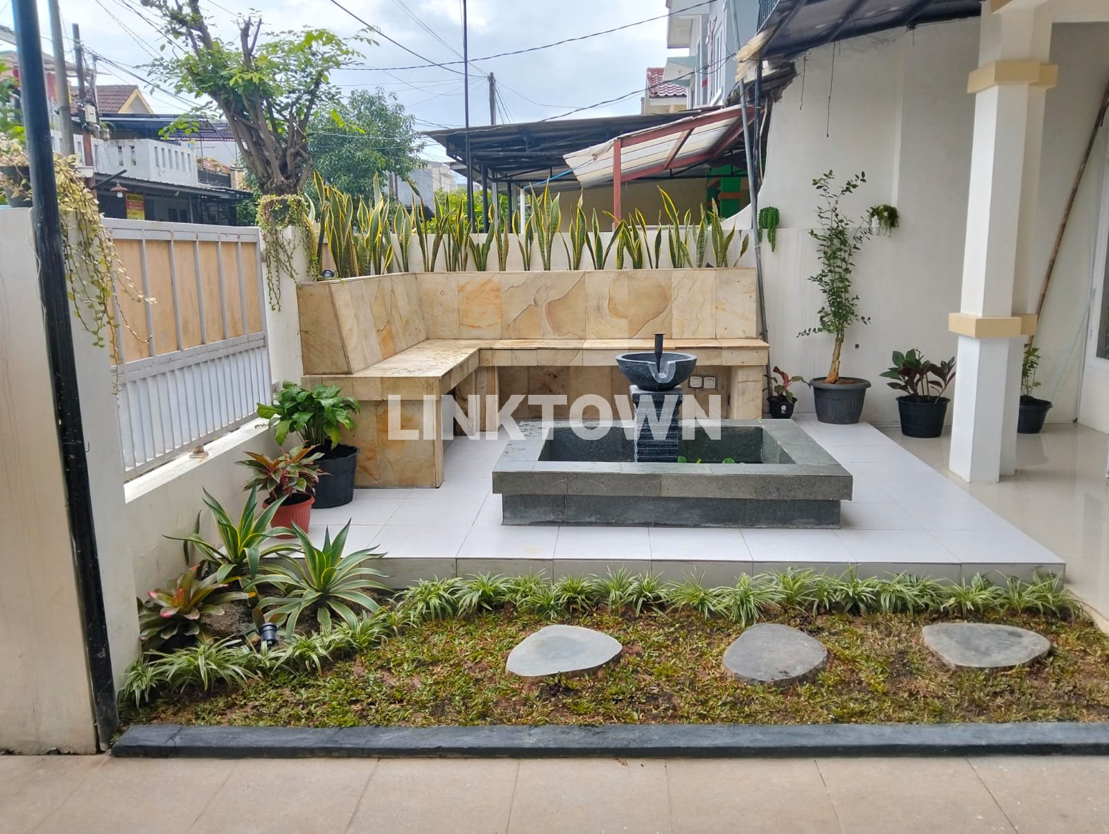 DISEWAKAN CEPAT MURAH RUMAH 2 LANTAI