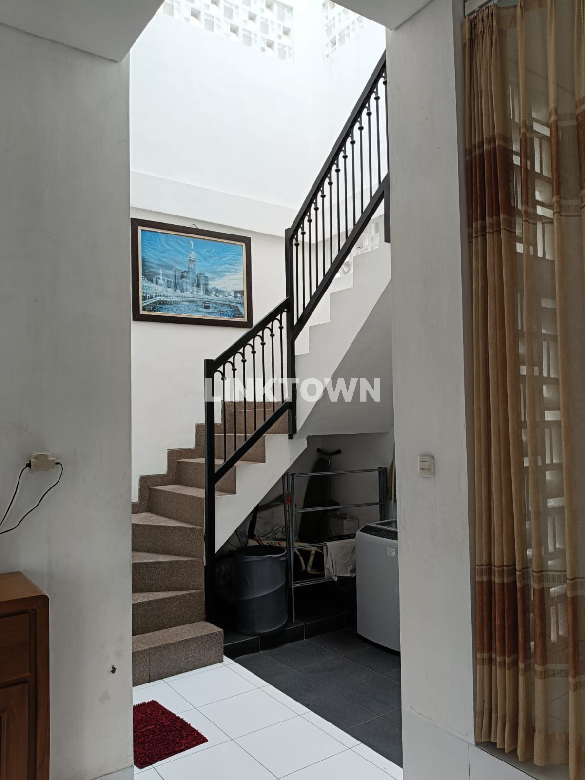Dijual Rumah Siap Huni di Danau Tondano Malang Dekat Universitas Wisnuwardhana