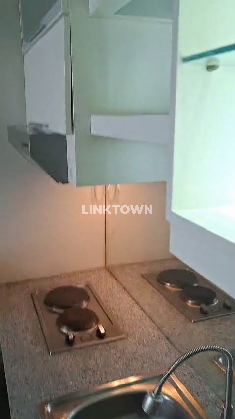 Disewakan Unit Apartemen Type Studio Full Furnish di The Square Dekat Univ Petra
