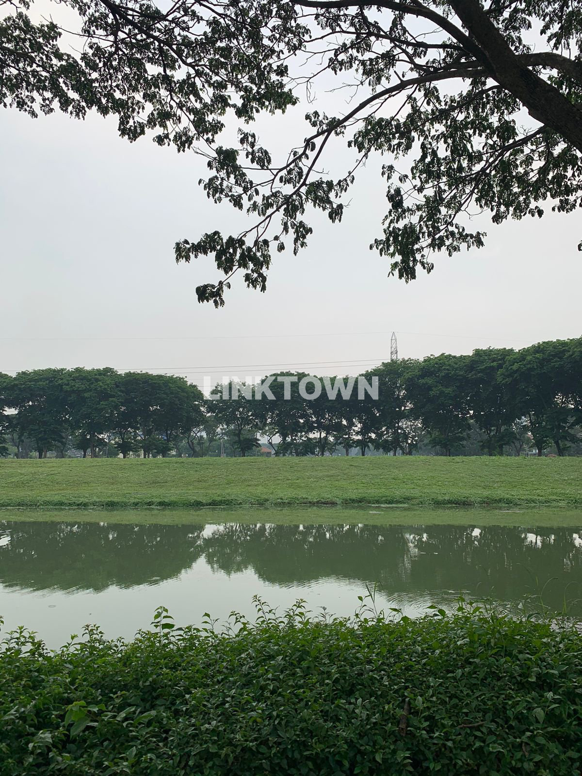 Posisi Premium View Telaga Kavling di Bukit Telaga Golf Surabaya Barat