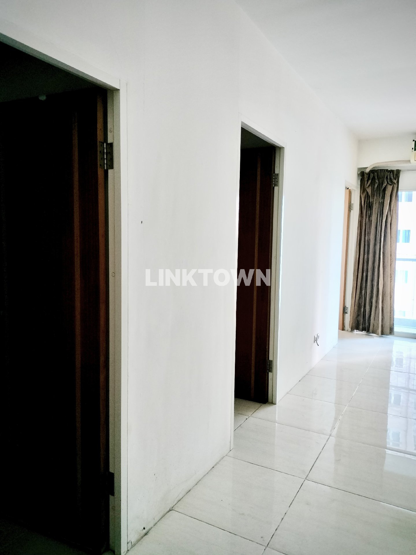 Apartemen Semifurnished Disewakan Bulanan dan Tahunan Type 2 Br di Puncak Bukit Golf Surabaya