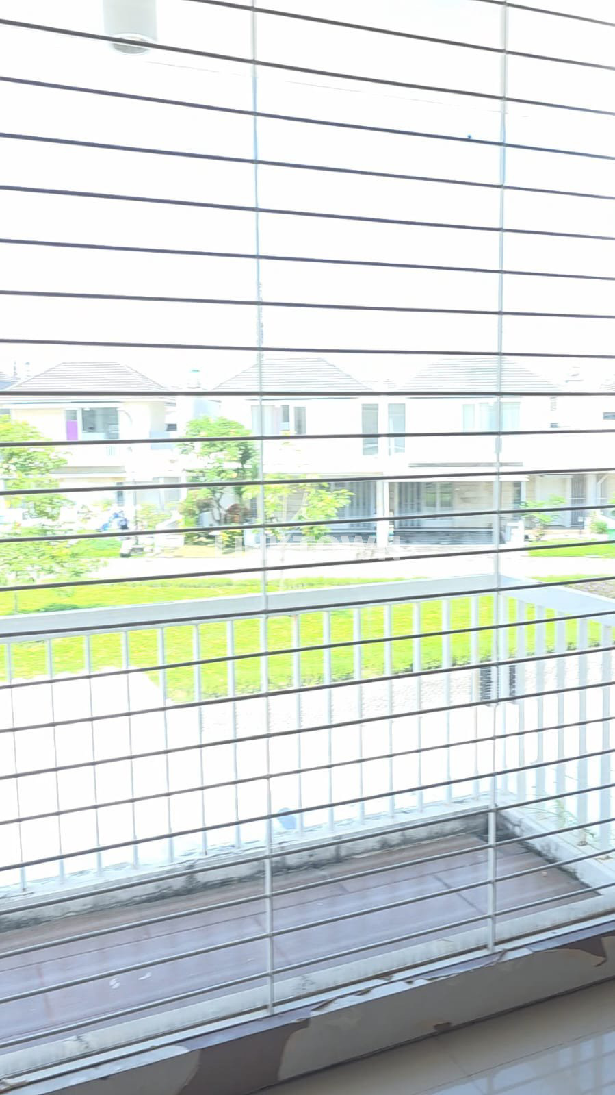 Semifurnished Rumah Siap Huni di Royal Residence Surabaya Barat