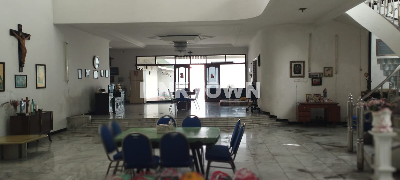 Rumah 2 Lantai High Quality Strategis di Wilayah Dharmahusada Surabaya Timur