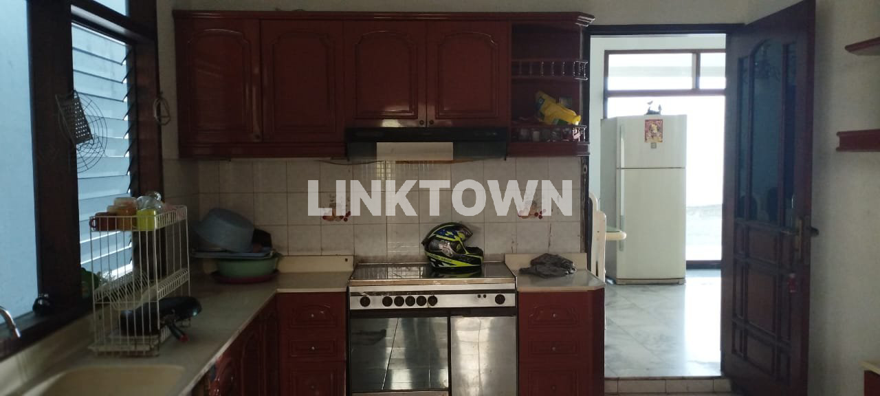 Rumah 2 Lantai High Quality Strategis di Wilayah Dharmahusada Surabaya Timur