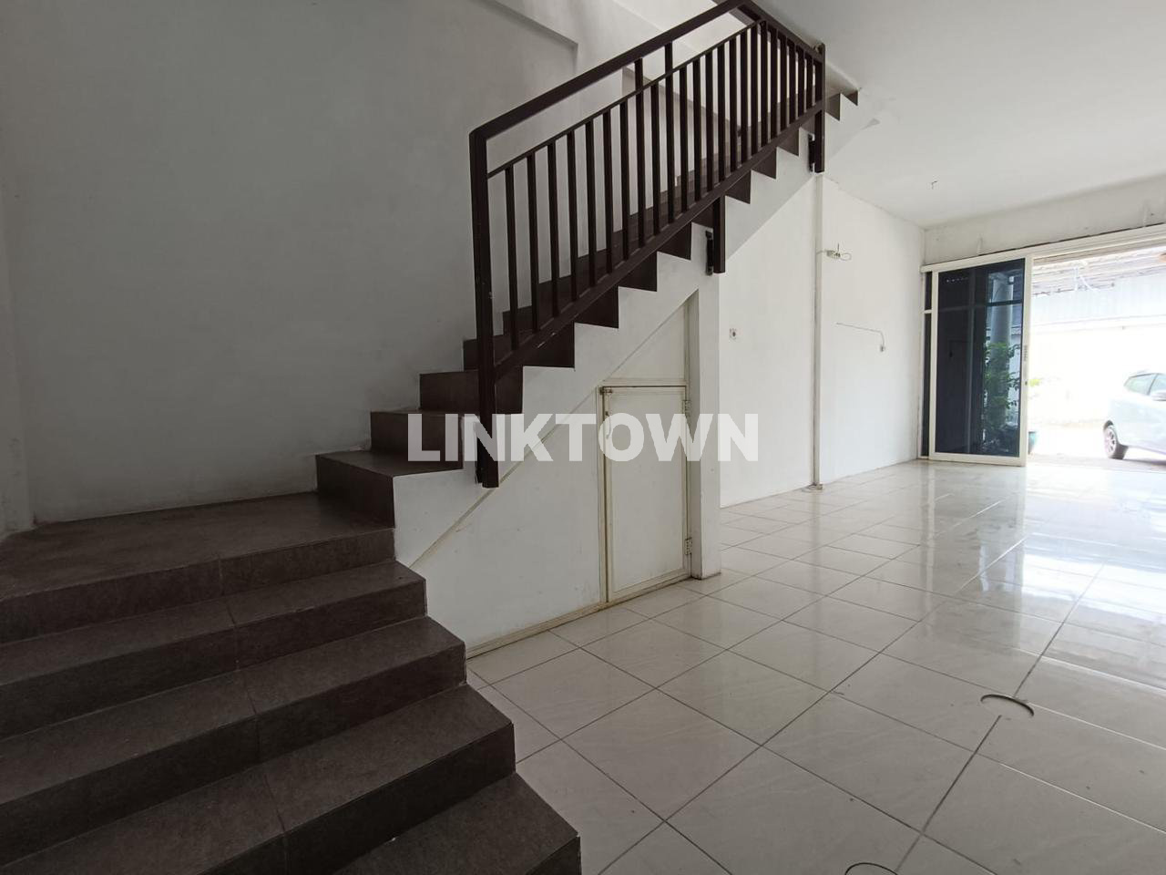 Dijual Ruko Cocok untuk Kantor dan Tempat Usaha di Green City Town House Surabaya