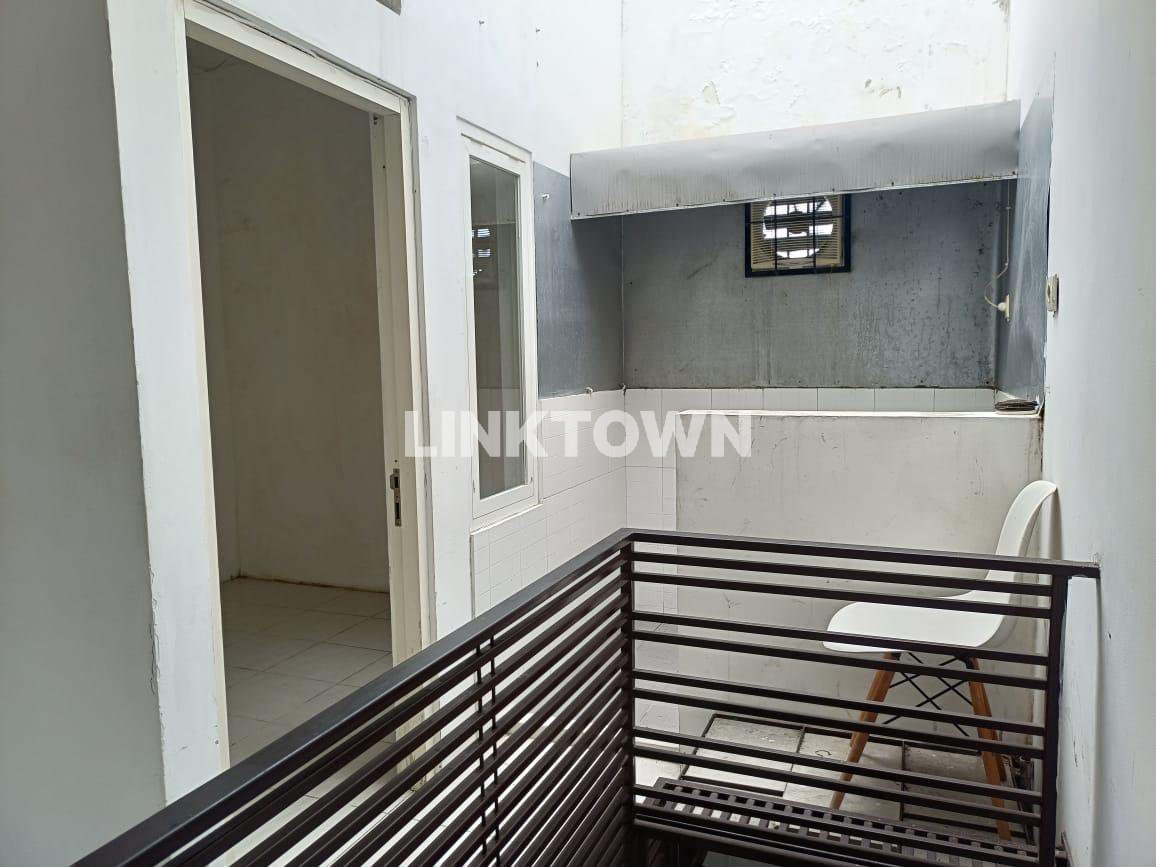 Dijual Ruko Cocok untuk Kantor dan Tempat Usaha di Green City Town House Surabaya