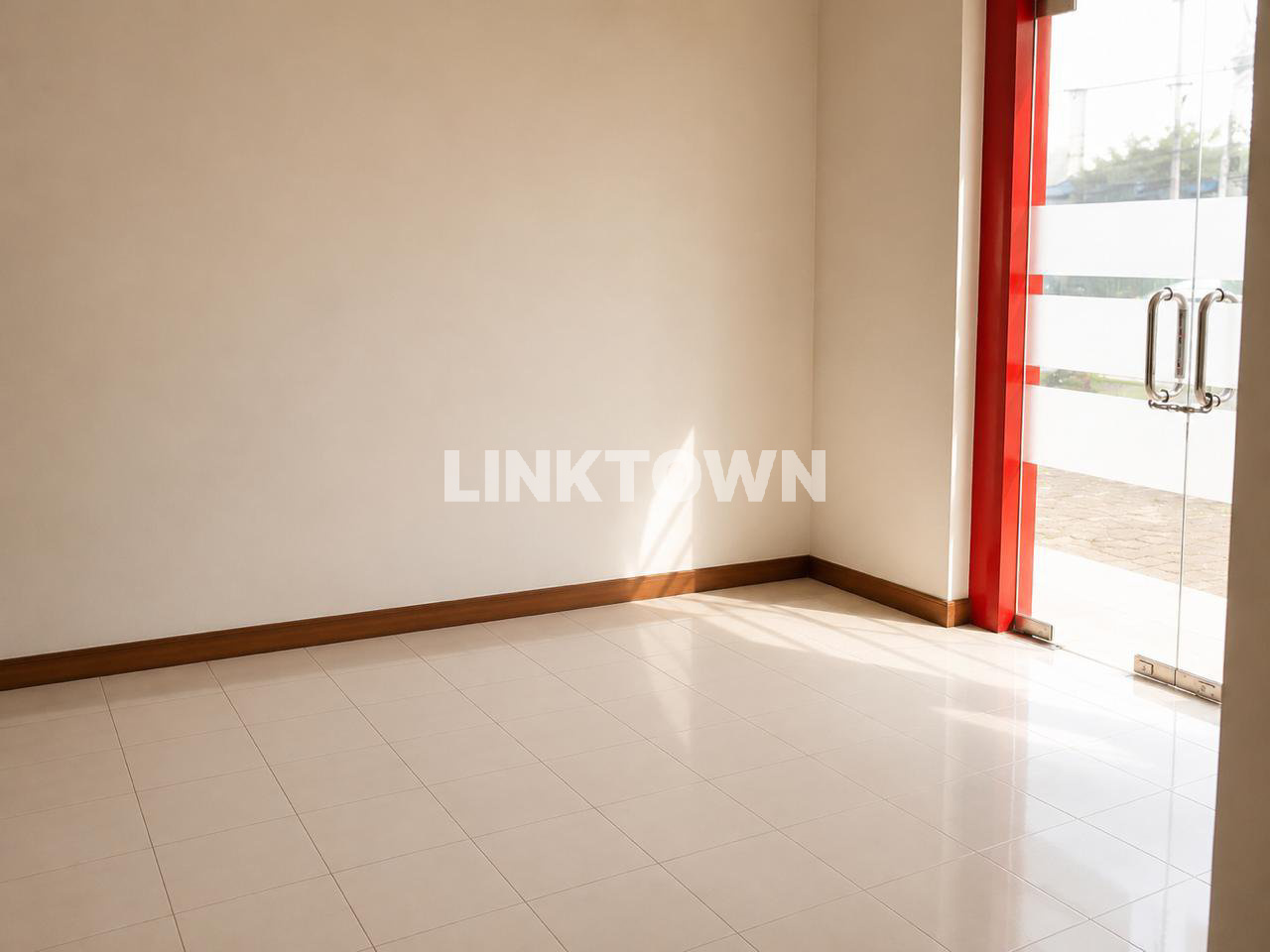 Dijual Rumah Komersial Cocok untuk Perkantoran, Bank, Klinik di Ciptomangunkusomo Surakarta
