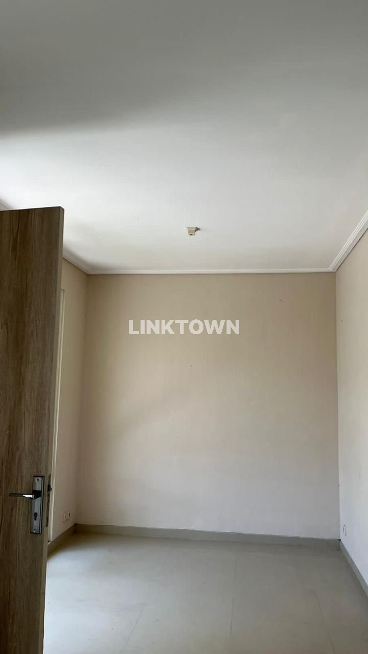 Nego Rumah 2 Lantai Dekat Akses ke Bandara Juanda di Perum Diamond Park