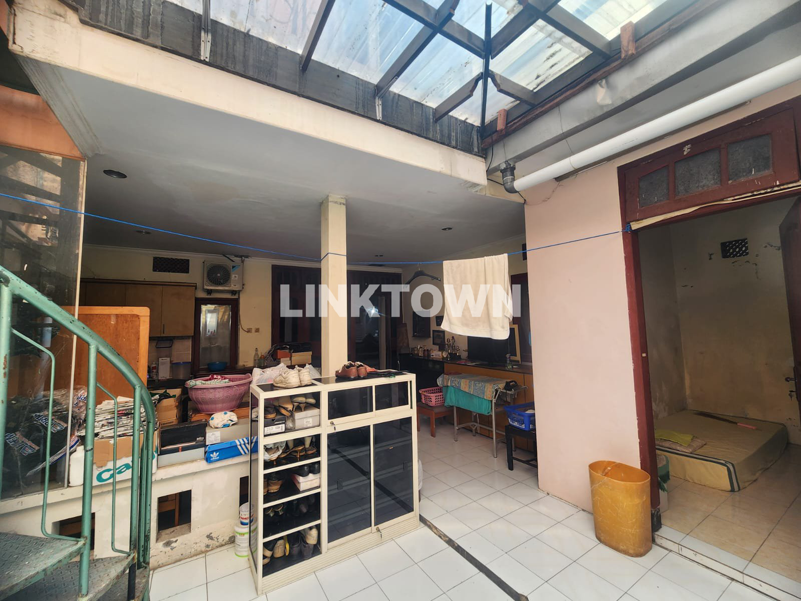 Dijual Rumah Srategis Surabaya Selatan di Sidodermo Selangkah ke Plaza Marina
