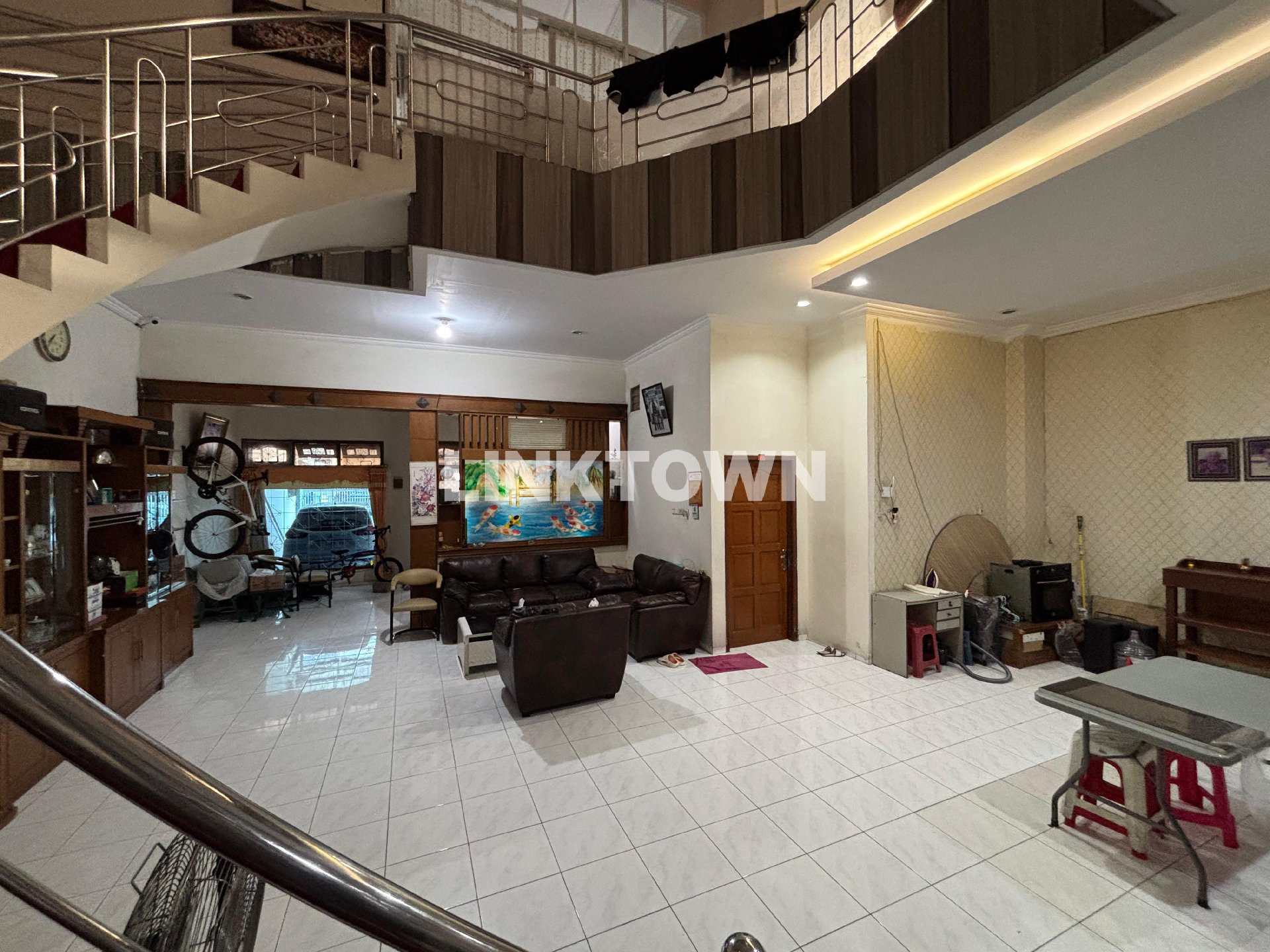 Nego Rumah Strategis Surabaya Barat di Darmo Satelite