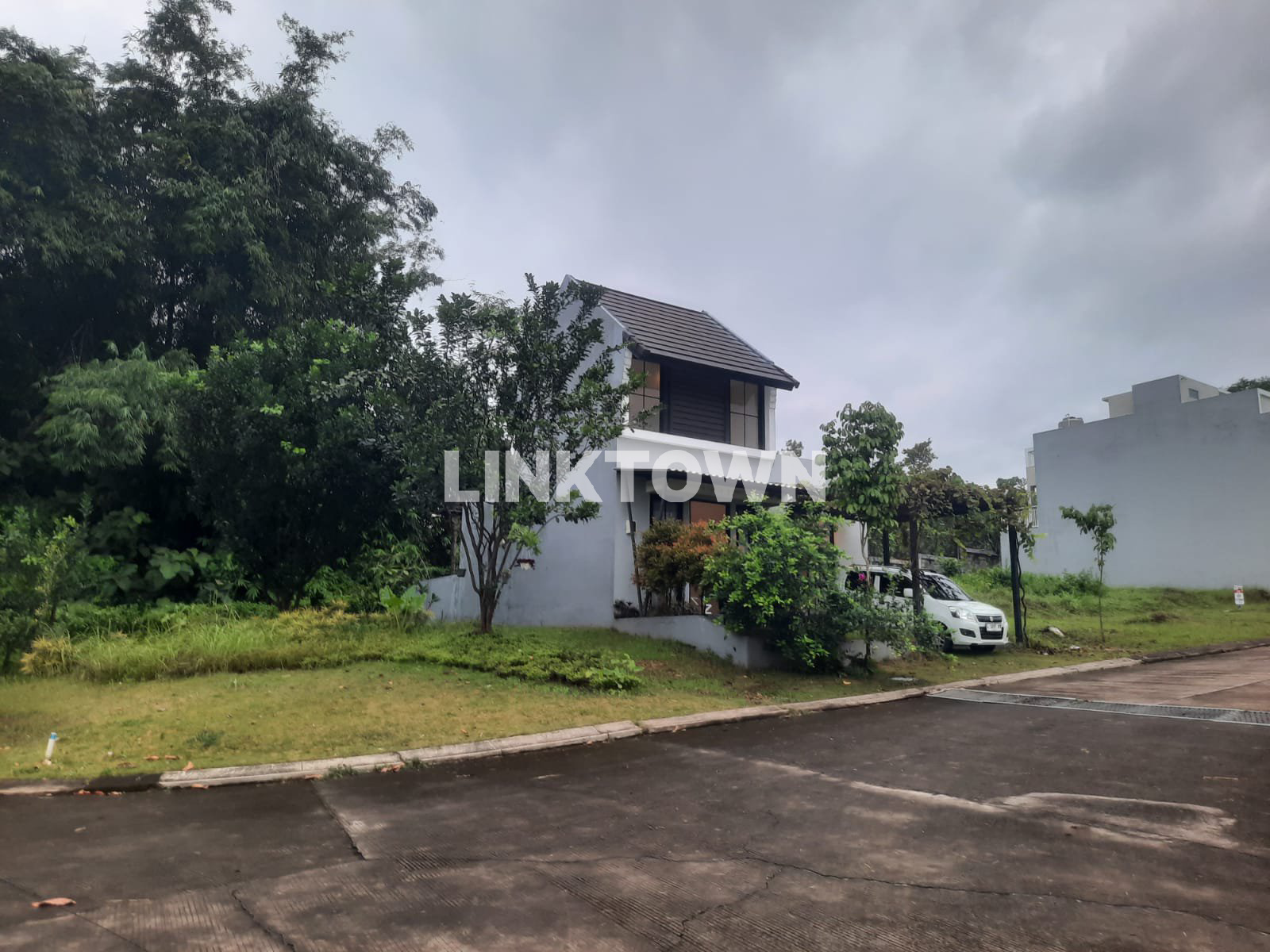 Disewakan Siap Huni Rumah Villa Cluster Saguara