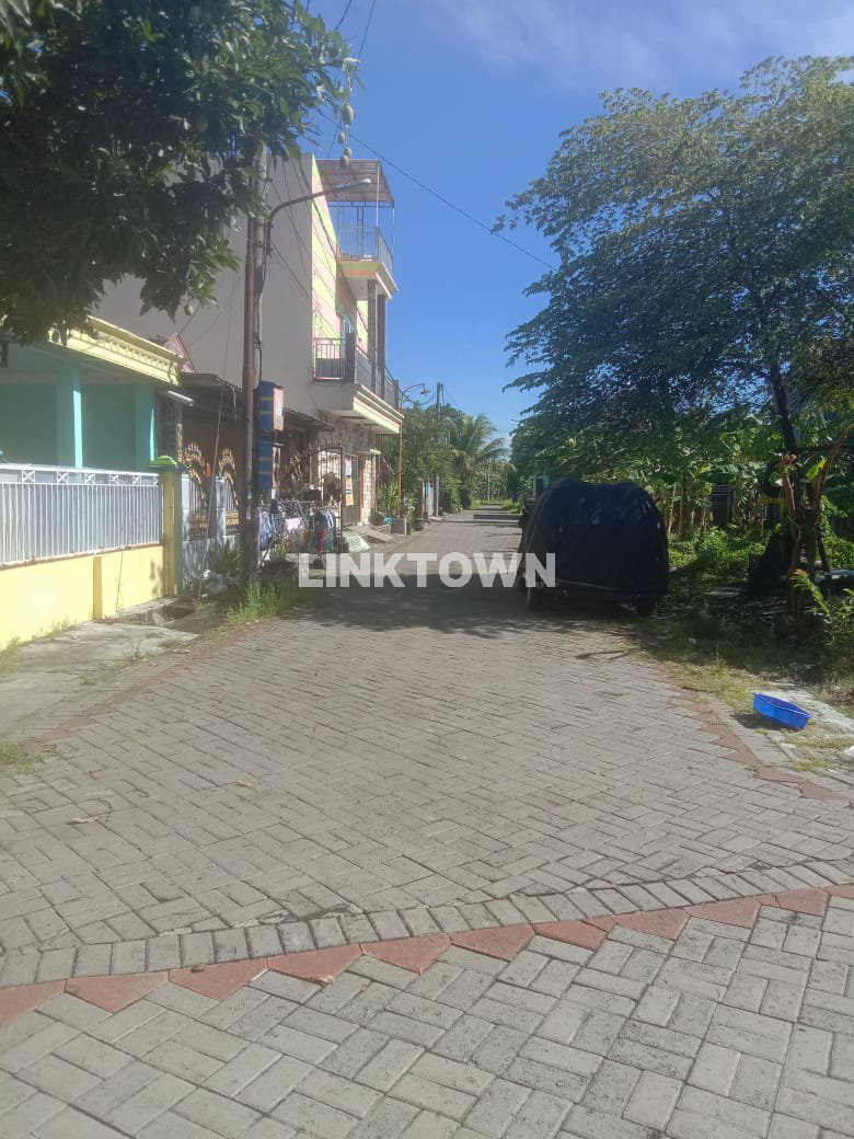 Termurah Rumah Siap Huni di Bumi Benowo Asri Surabaya Barat Dekat Gelora Bung Tomo