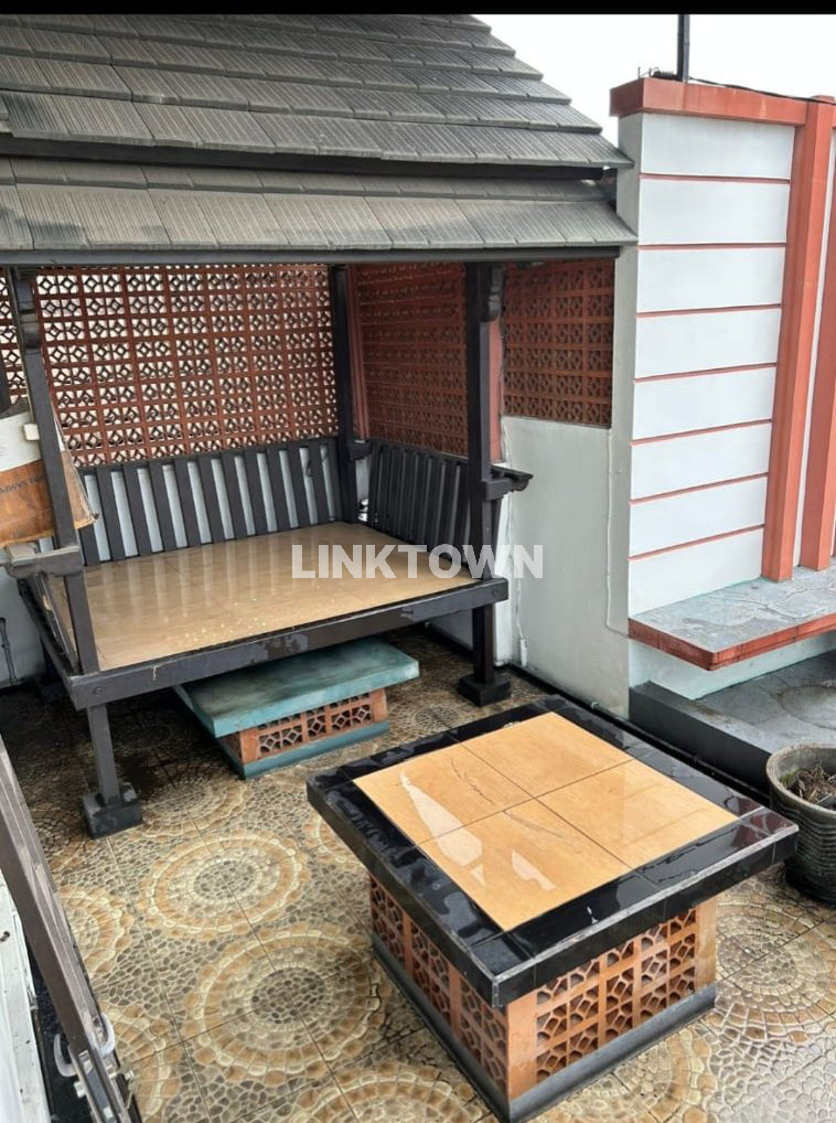Nego Rumah Strategis di Pondok Jati Sidoarjo Dekat Akses Tol