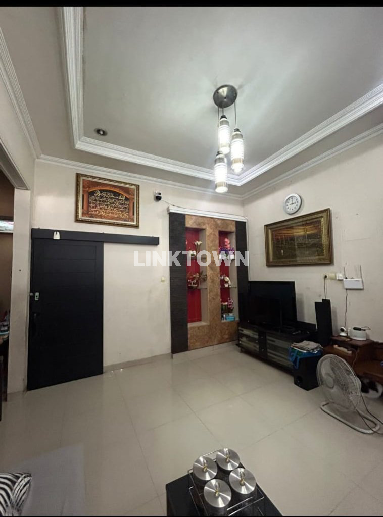 Nego Rumah Strategis di Pondok Jati Sidoarjo Dekat Akses Tol