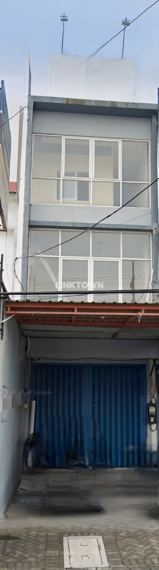 Barang Langka Ruko 3 Lantai di Kawasan Komersial Surabaya Barat Darmo Indah