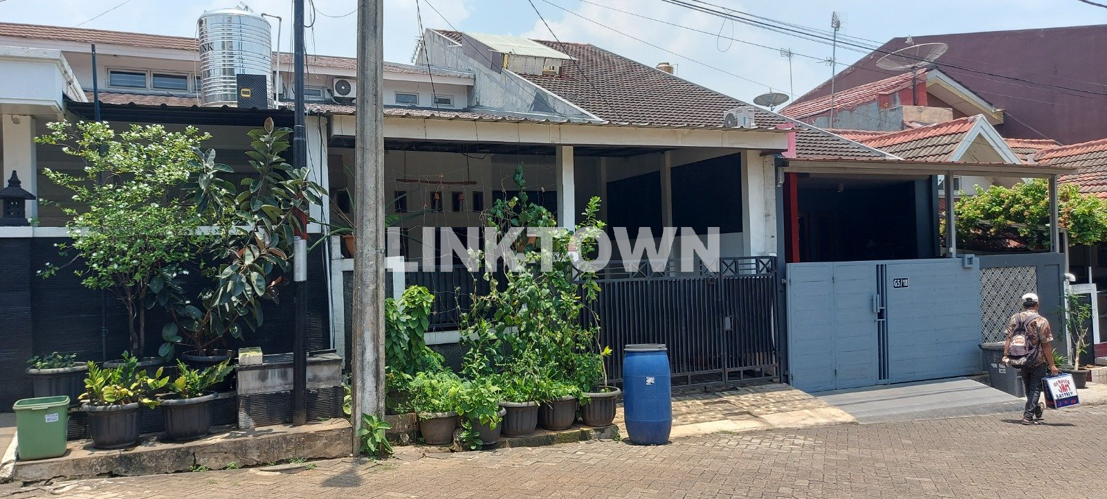 DIJUAL CEPAT RUMAH 2,5 LANTAI FULL FURNISHED JATIBENING DIJUAL CEPAT RUMAH 2,5 LANTAI FULL FURNISHED JATIBENING