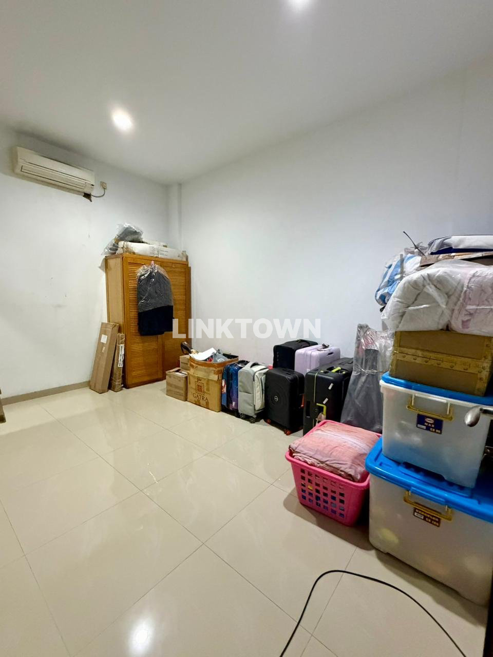 Jual Cepat Rumah Semi Furnish Siap Huni di Kav. Polri Jagakarsa