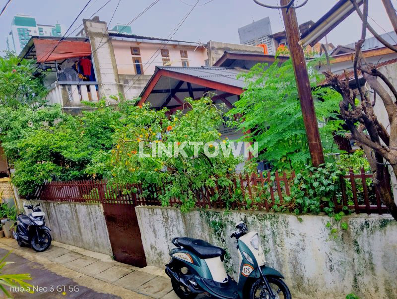 Dijual Rumah Tanah Luas di Jakarta Pusat
