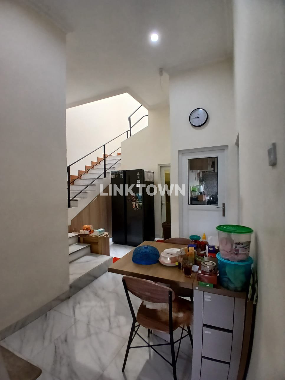 Dijual Rumah Like New Minimalis, Simple Dan Lokasi Strategis Bekasi Utara