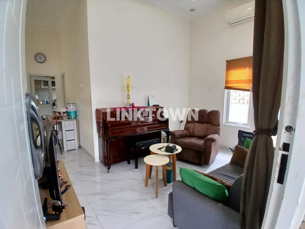 Dijual Rumah Like New Minimalis, Simple Dan Lokasi Strategis Bekasi Utara