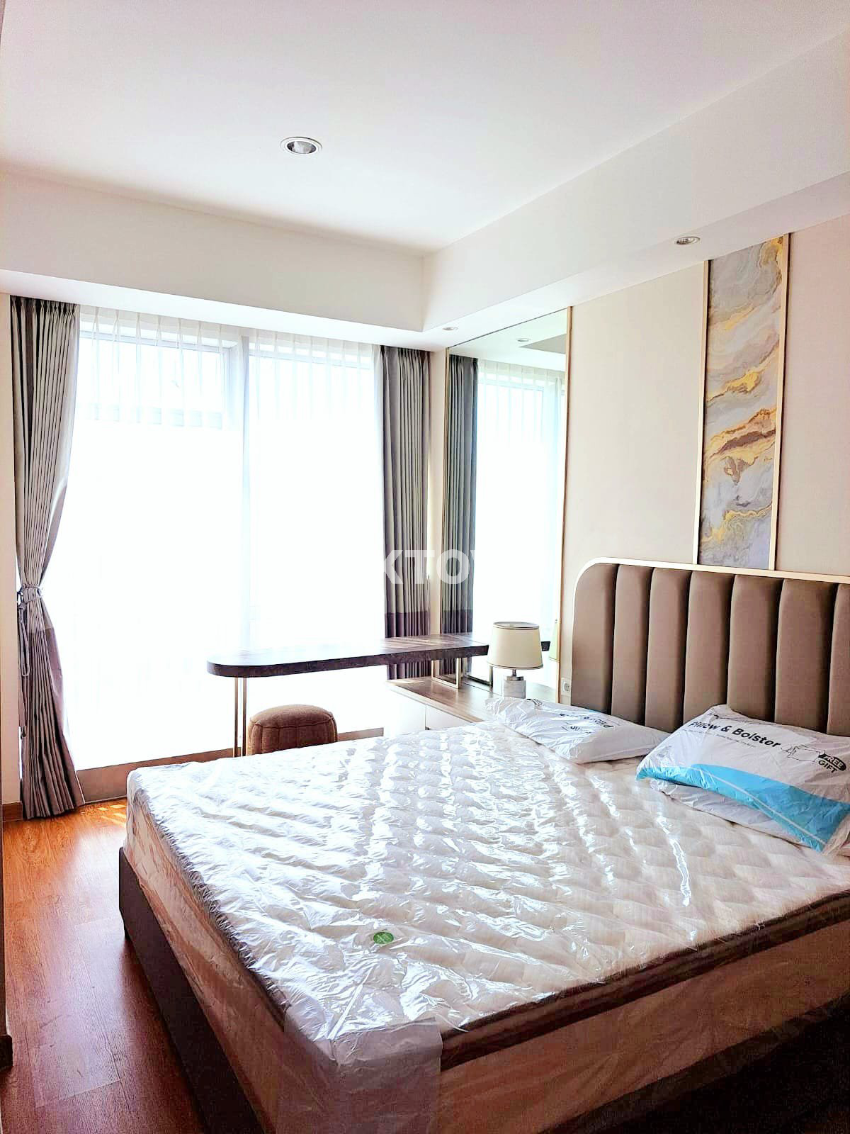 Fully Furnish Mewah Apartemen 2 Br di Grand Sungkono Lagoon Surabaya