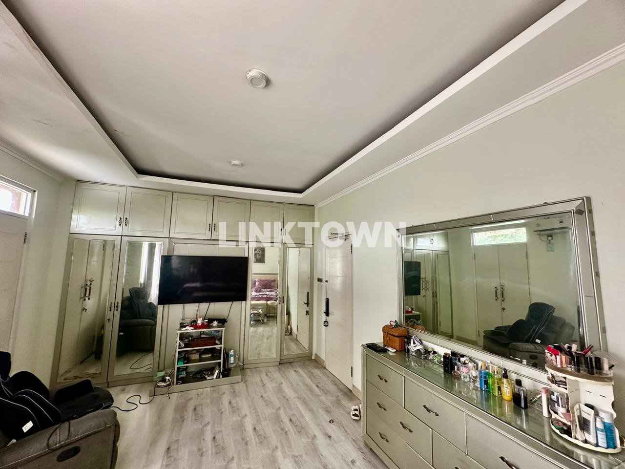 Dijual Rumah 2½ Lantai Mewah Minimalis Dan Siap Huni Di Djava Residence