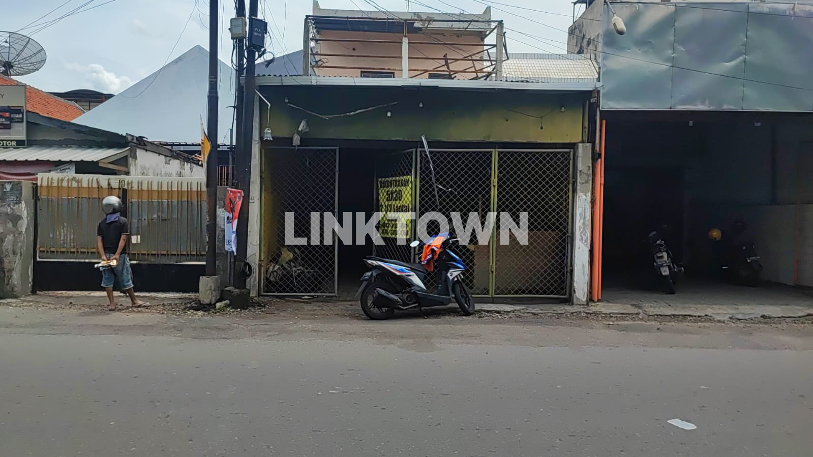 Ruang Usaha Cocok untuk Gudang dan Usaha Lainnya di Tambaksari Surabaya